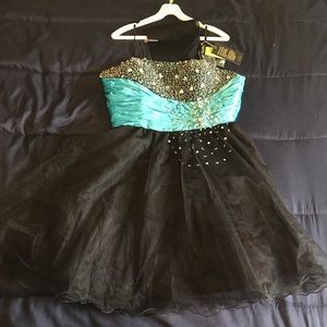 NWT Sexy Little Party Dress by After Six Size 12